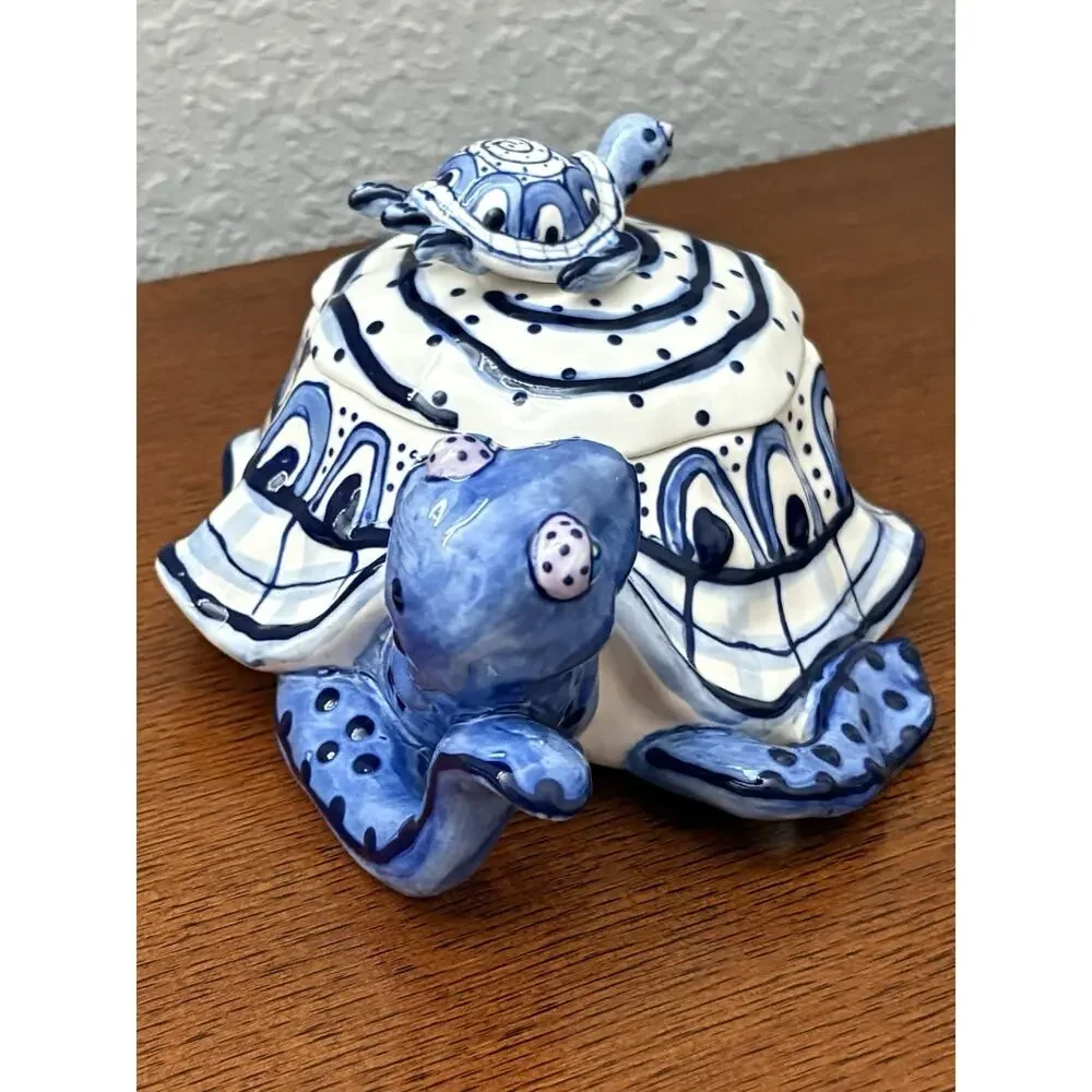 Diane Allen Blue White Turtle Lidded Stoneware Dish Decorative Art 2002